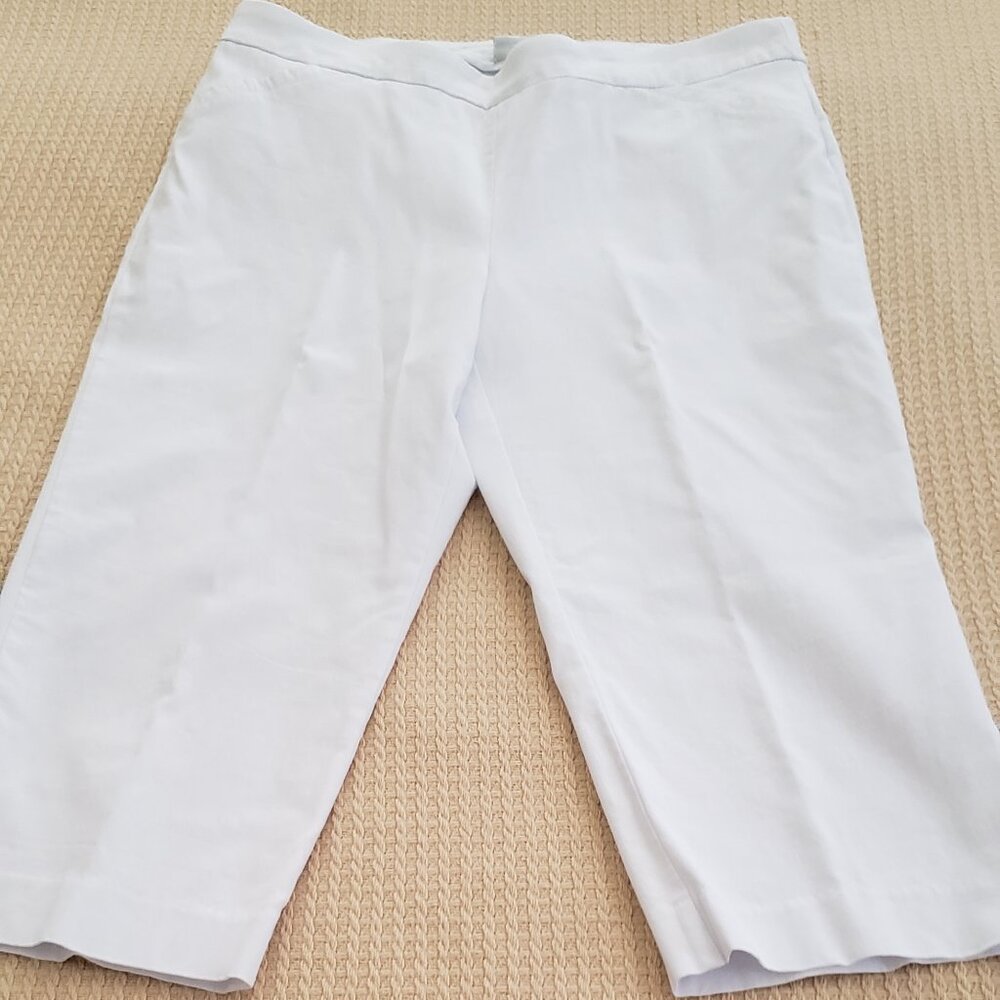 Kim Rogers white capris - size 12